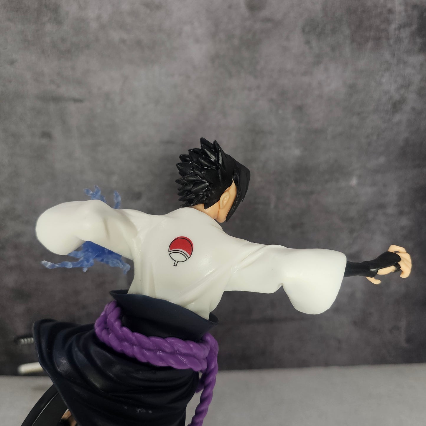 Revenge Warrior Battle Pose Anime Figure (25 Cm)