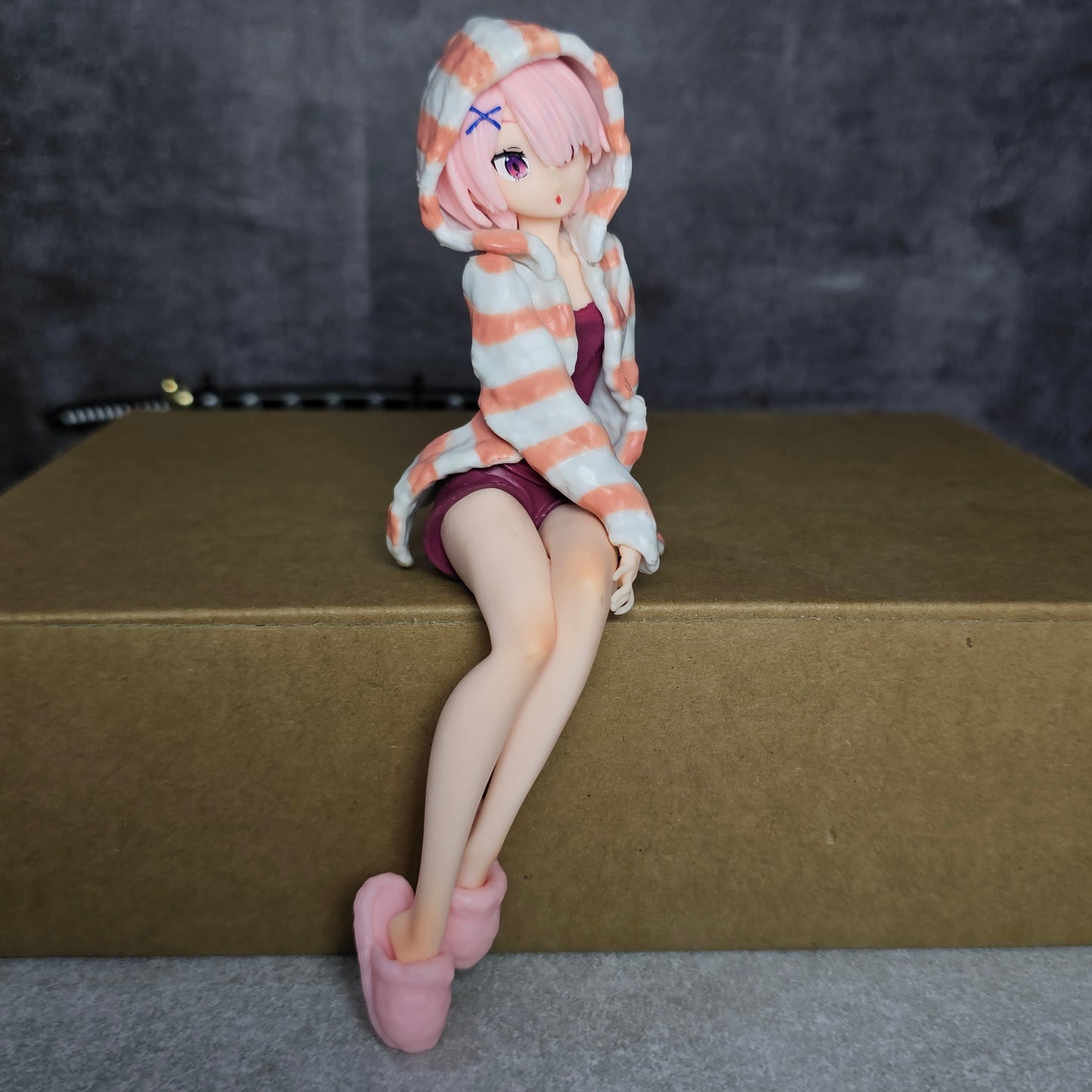 Elegant Sitting Anime Figure (15.5 Cm)
