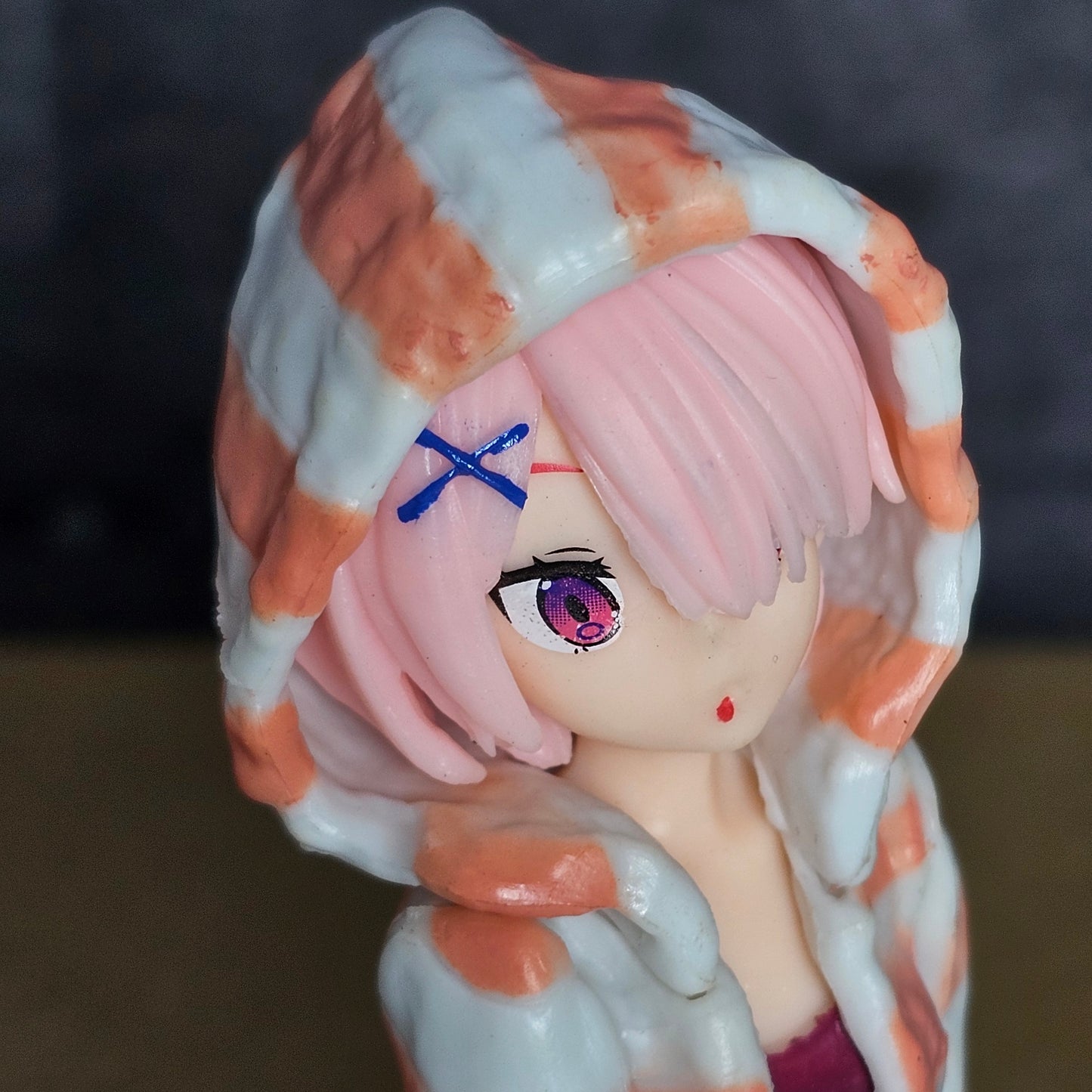 Elegant Sitting Anime Figure (15.5 Cm)