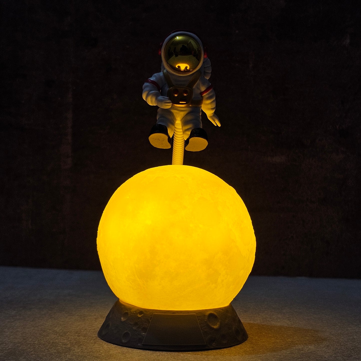 Astro Flying Moon Lamp